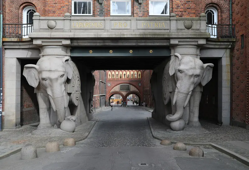 Elefantporten ved det gamle Carlsberg-bryggeriet i Valby i København